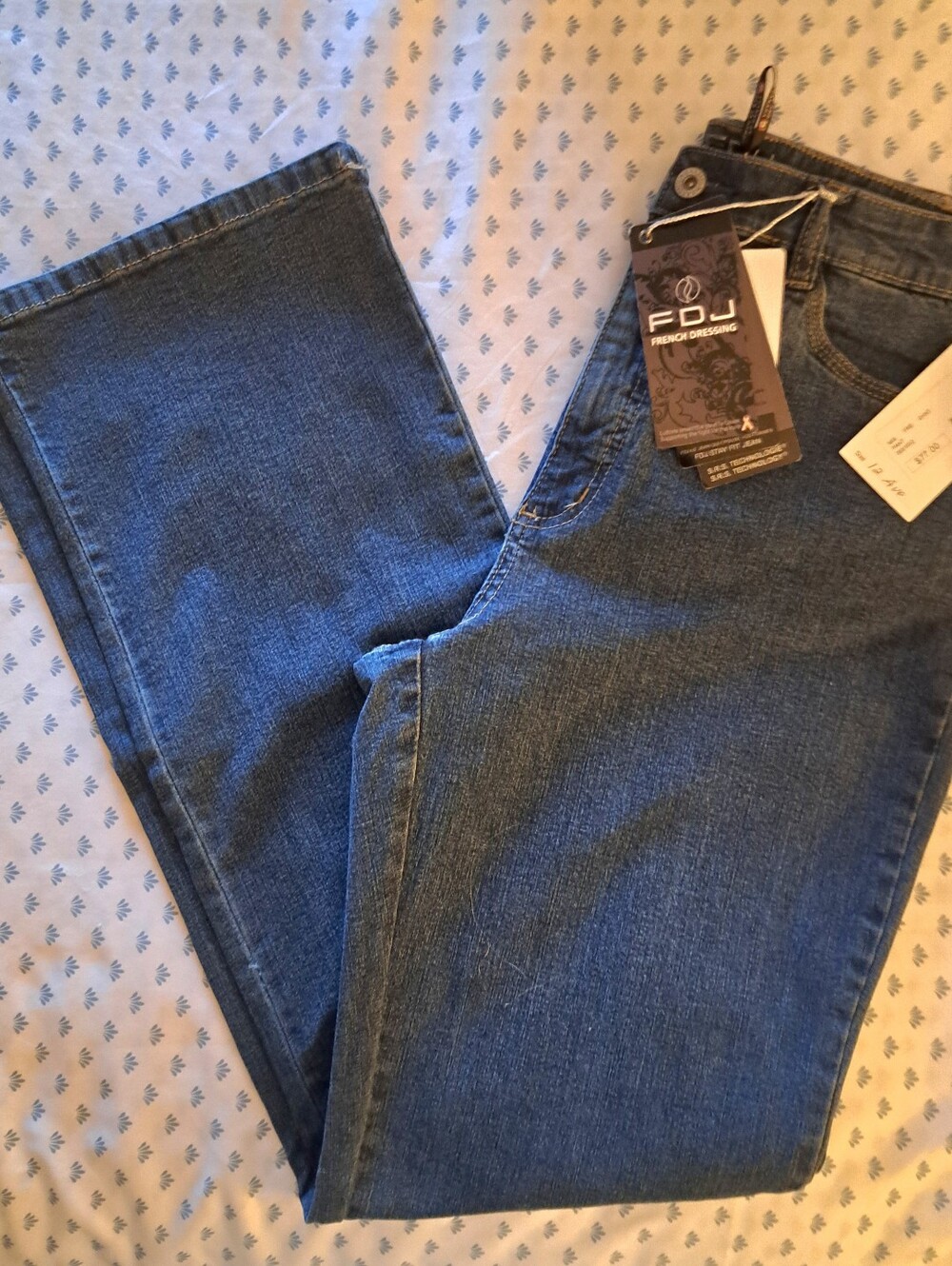 FDJ stay fit BLUES JEANS brand new WITH TAGS french dressing BOOTCUT size 12